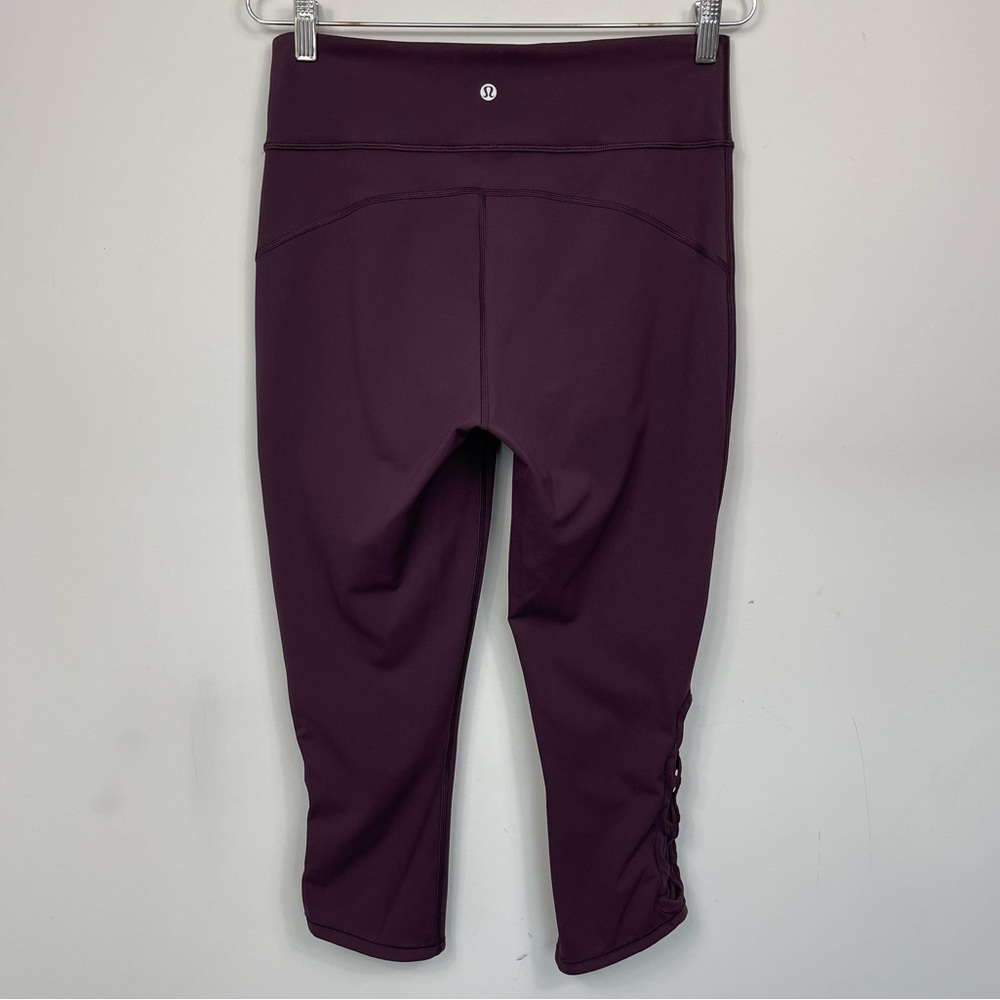 Lululemon Tied To It Crop 21" Black Cherry 10 High Rise Leggings Tights Yoga Gym - Picture 7 of 16